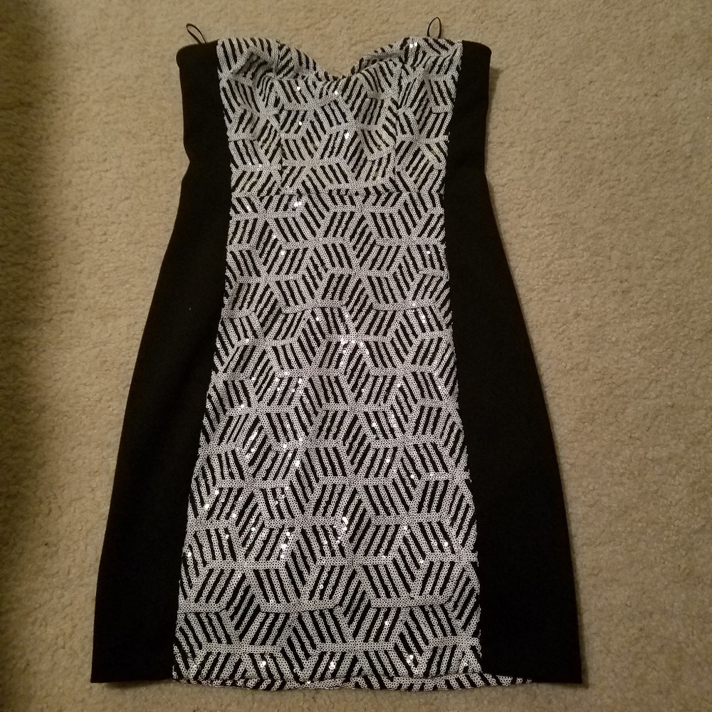 Strapless Sequin Dress - size large